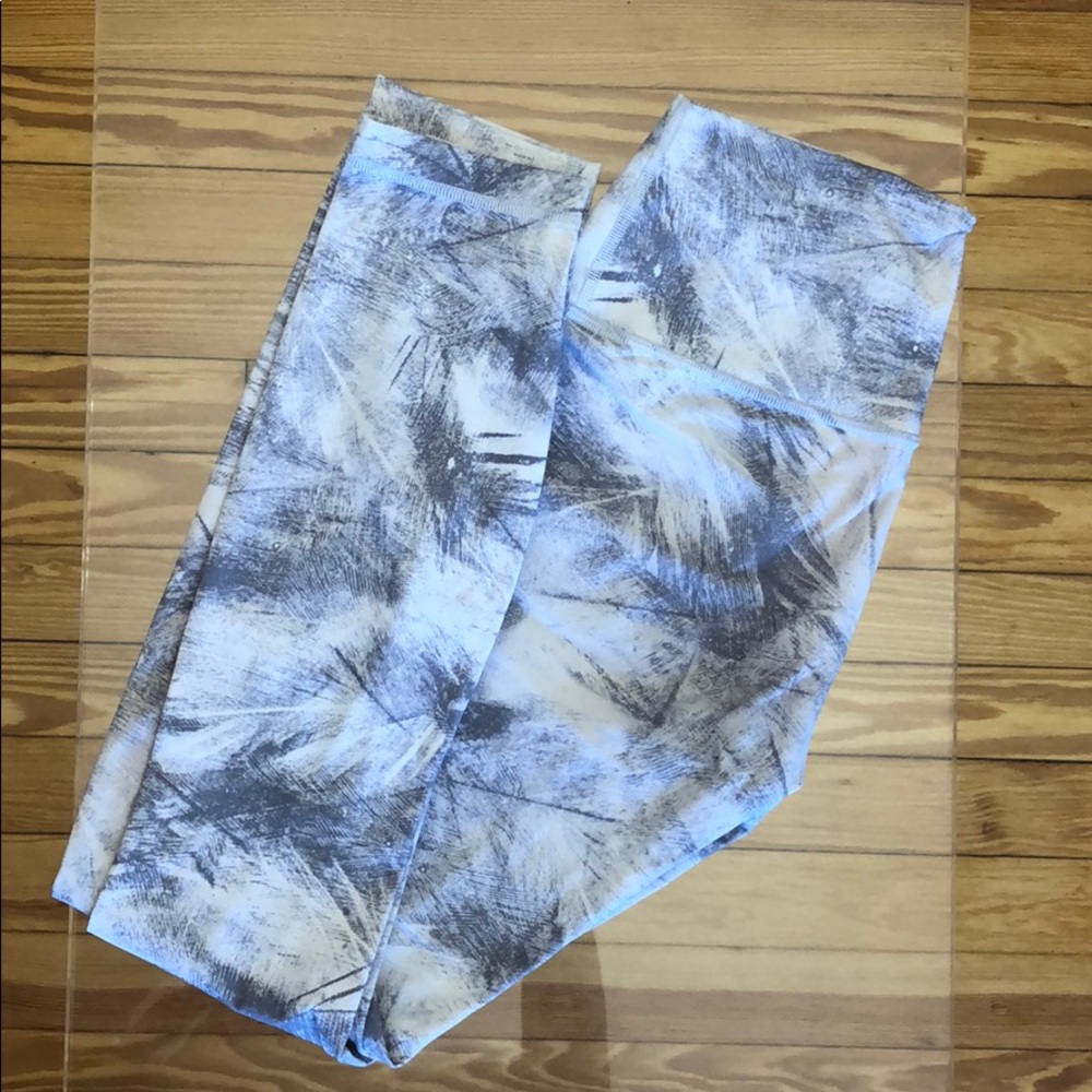 Lululemon High waisted Wunder Under tights